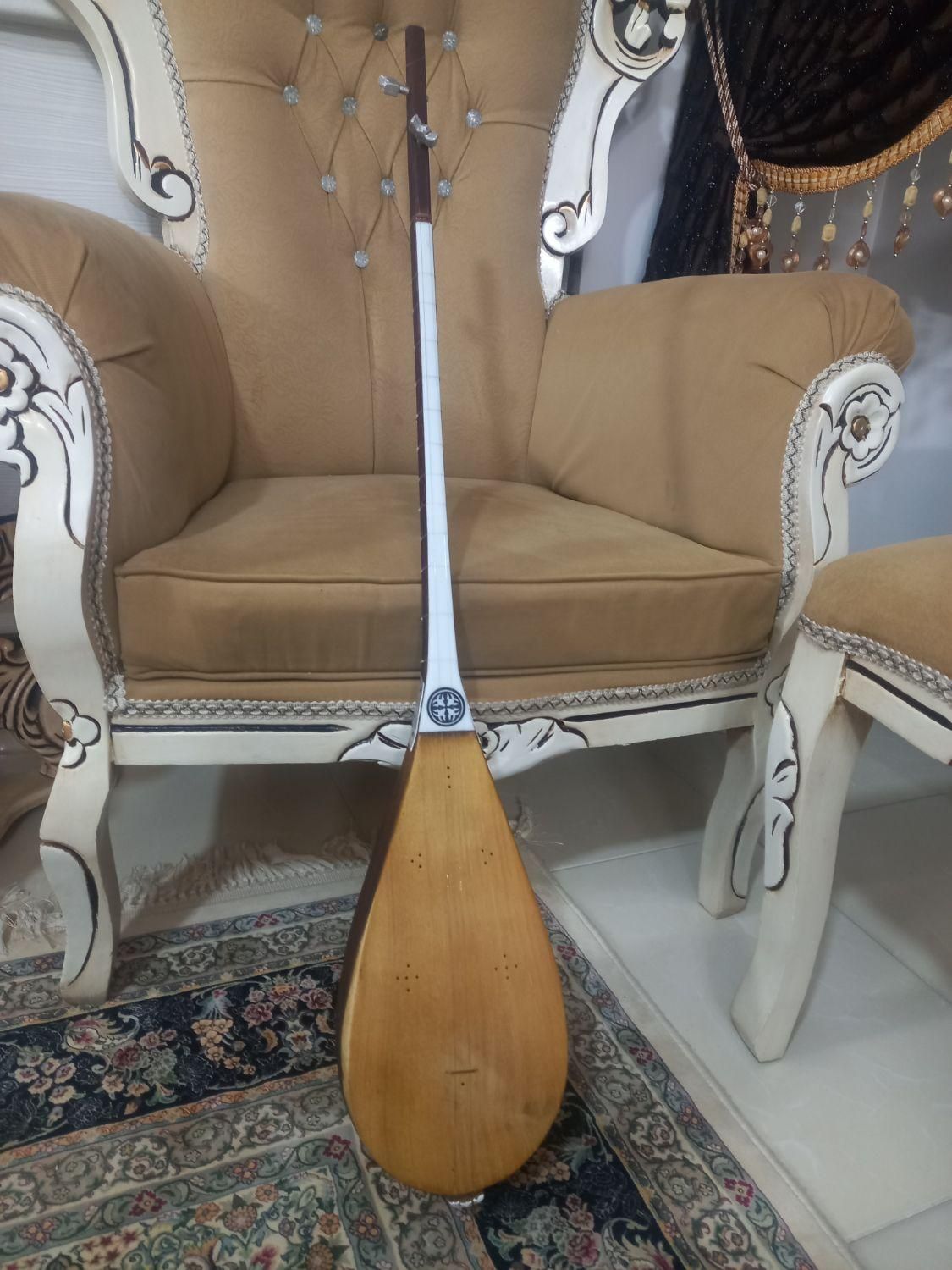دوتاربم خوان مجلسی|سازهای سنتی|بجنورد, |دیوار