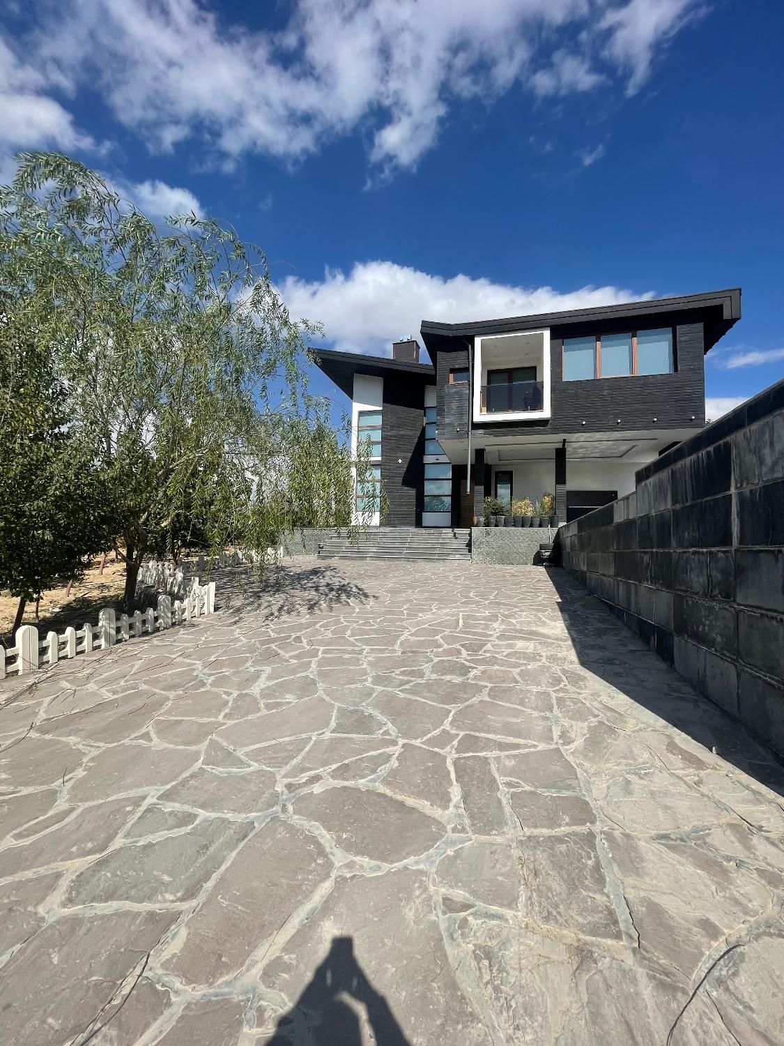 باغ ویلا مدرن ۱۵۰۰ متری با کنتور برق|فروش خانه و ویلا|آبسرد, |دیوار