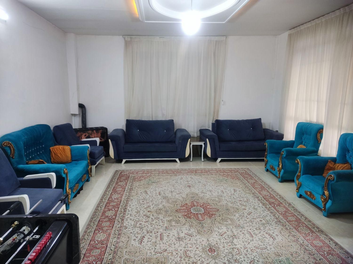 اجاره روزانه/هفتگی/ماهانه ویلا ۸۰۰ متری در امیریه|اجارهٔ کوتاهمدت ویلا و باغ|مشهد, امیریه|دیوار