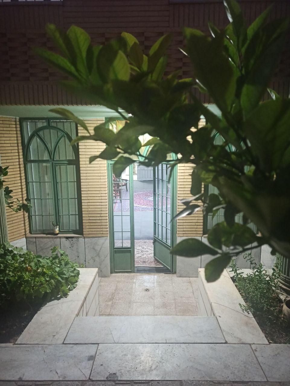 اجاره ی کوتاه مدت سوئیت ویلایی با پارکینگ|اجارهٔ کوتاه‌مدت آپارتمان و سوئیت|اصفهان, ملک‌شهر|دیوار