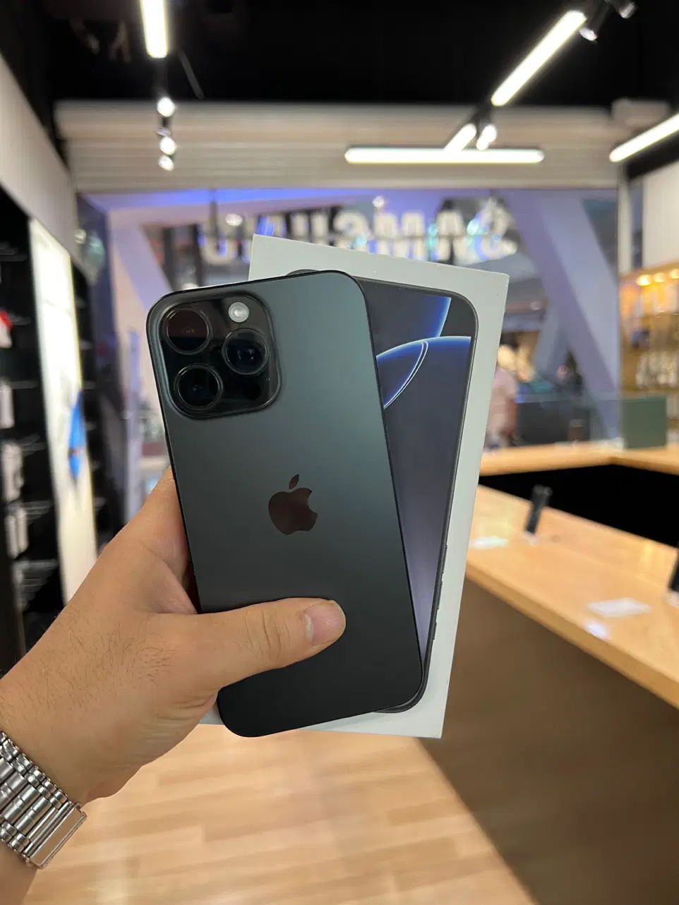 Iphone 16promax zaa 1t کارکرده با گارانتی شرکتی|موبایل|تهران, صاحبقرانیه|دیوار