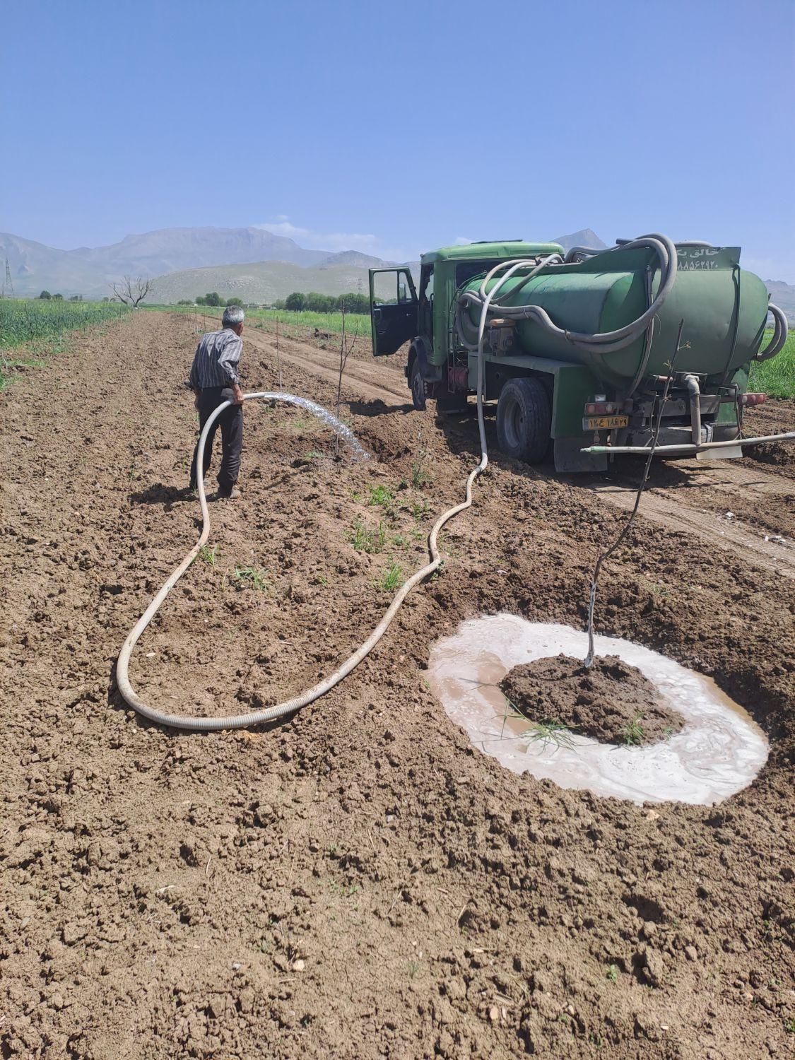 تانکر آب.تانکر حمل آب. آبرسانی.  اجاره تانکرآب|خدمات حمل و نقل|کرمانشاه, |دیوار