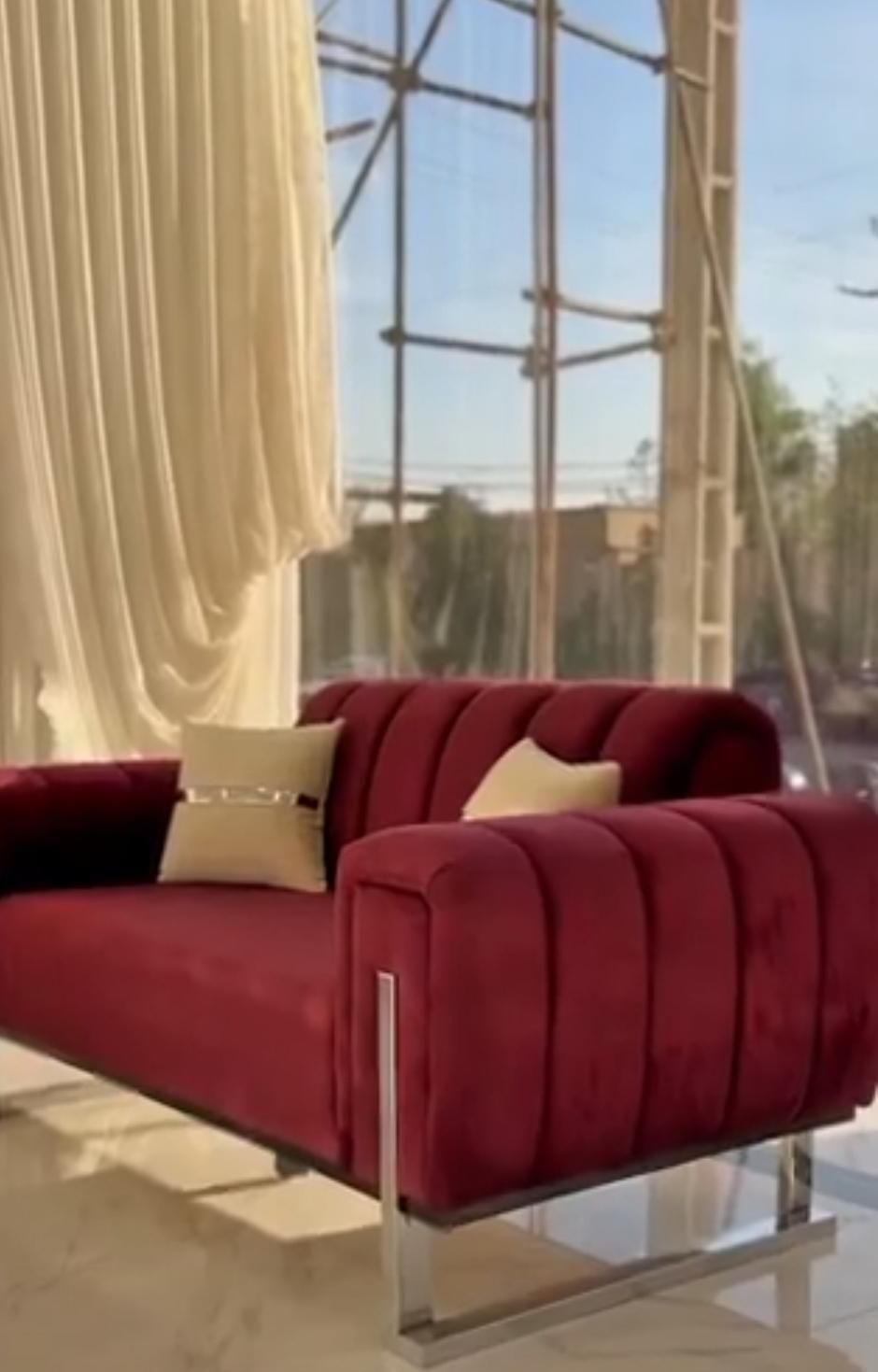 مبلمان صدفی پایه استیل تختخواب شو|مبلمان خانگی و میز عسلی|مشهد, کوشش|دیوار