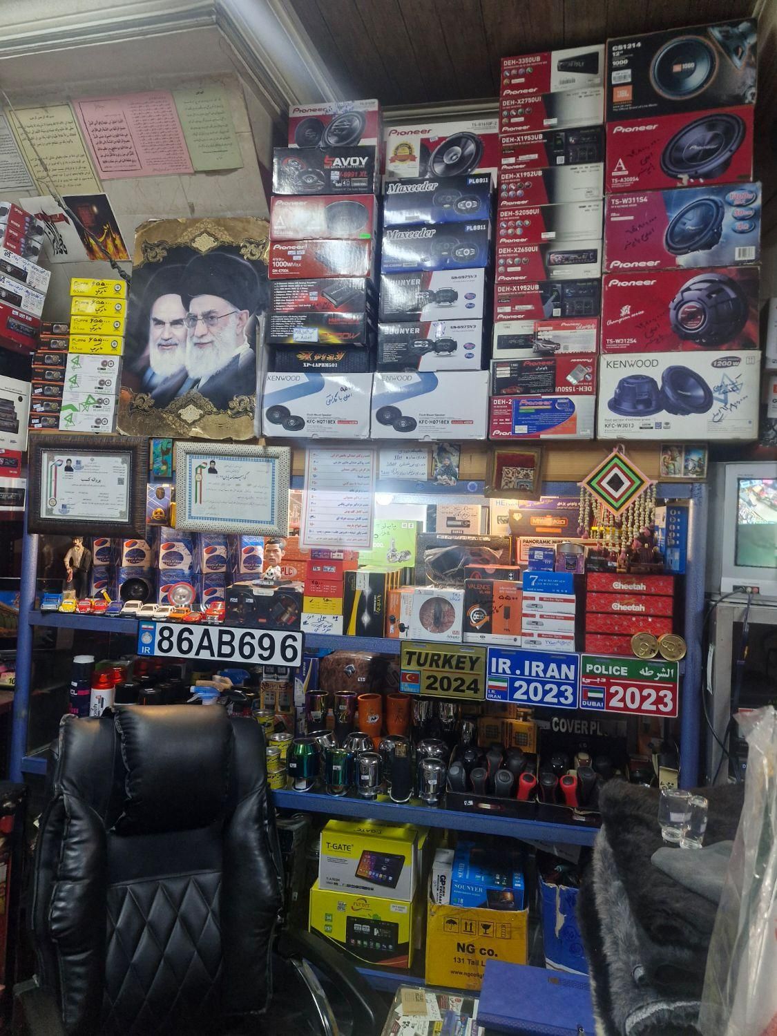 روکش صندلی.ضبط فلشخور.دزدگیر|قطعات یدکی و لوازم جانبی|اصفهان, احمدآباد|دیوار