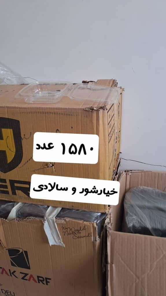 تعدادی ظروف یکبار مصرف|ظروف نگهدارنده، پلاستیکی، یک‌بارمصرف|تهران, استخر|دیوار