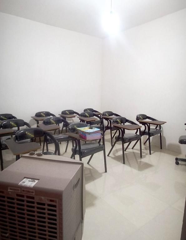 معلم خصوصی زبان انگلیسی در تمامی مقاطع (خانم)|خدمات آموزشی|گلبهار, شهر جدید گلبهار|دیوار