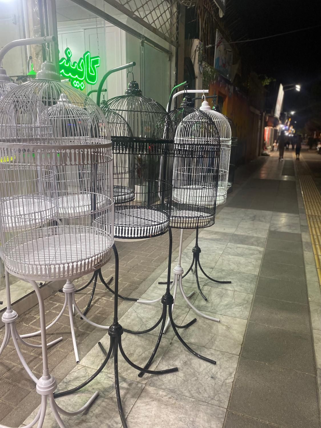 (قفس گرد پایه دار)عروس هلندی کوتوله فنچ مرغ عشق|لوازم جانبی حیوانات|مشهد, امامیه (شهرک غرب)|دیوار