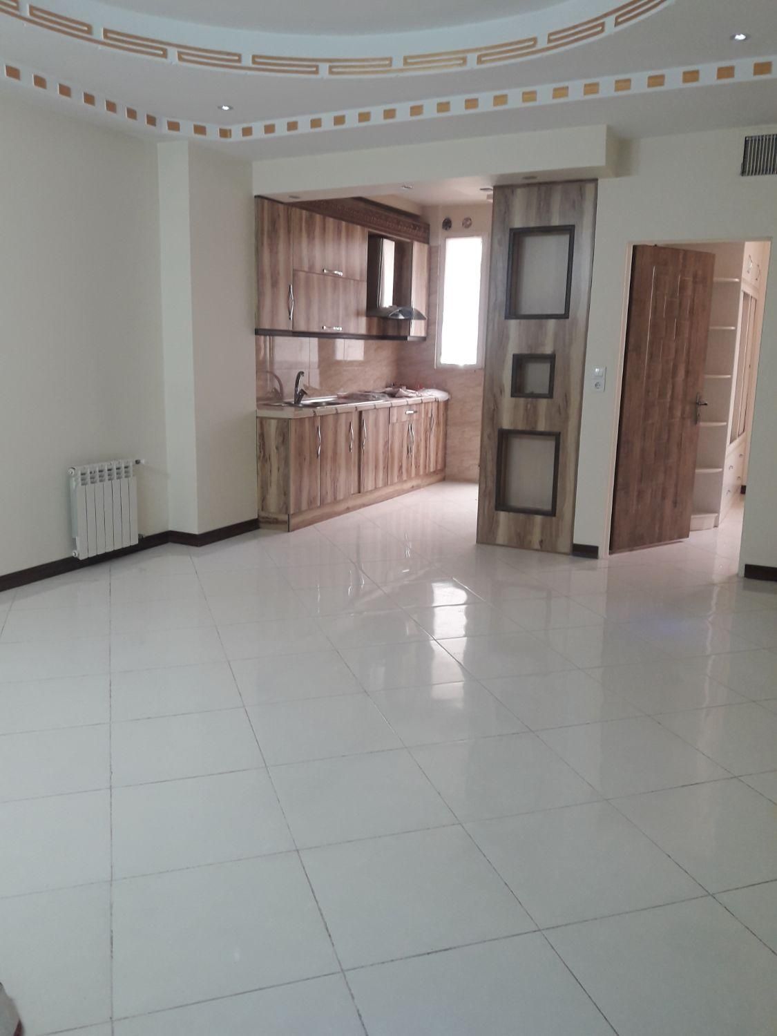 ۵۱ متری پارکینگ دار فول امکانات در خ بازرگان