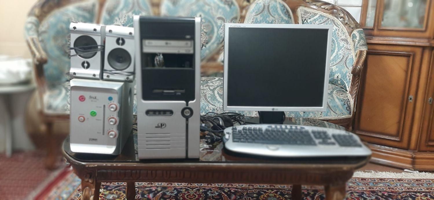 سیستم کامپیوتر خانگی با لوازم کامل|رایانه رومیزی|سمنان, |دیوار