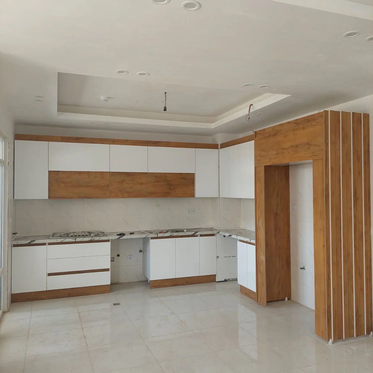 دکوراسیون کابینت سازی نئوکلاسیک کمدیواری قرنیز|خدمات پیشه و مهارت|گرمدره, |دیوار