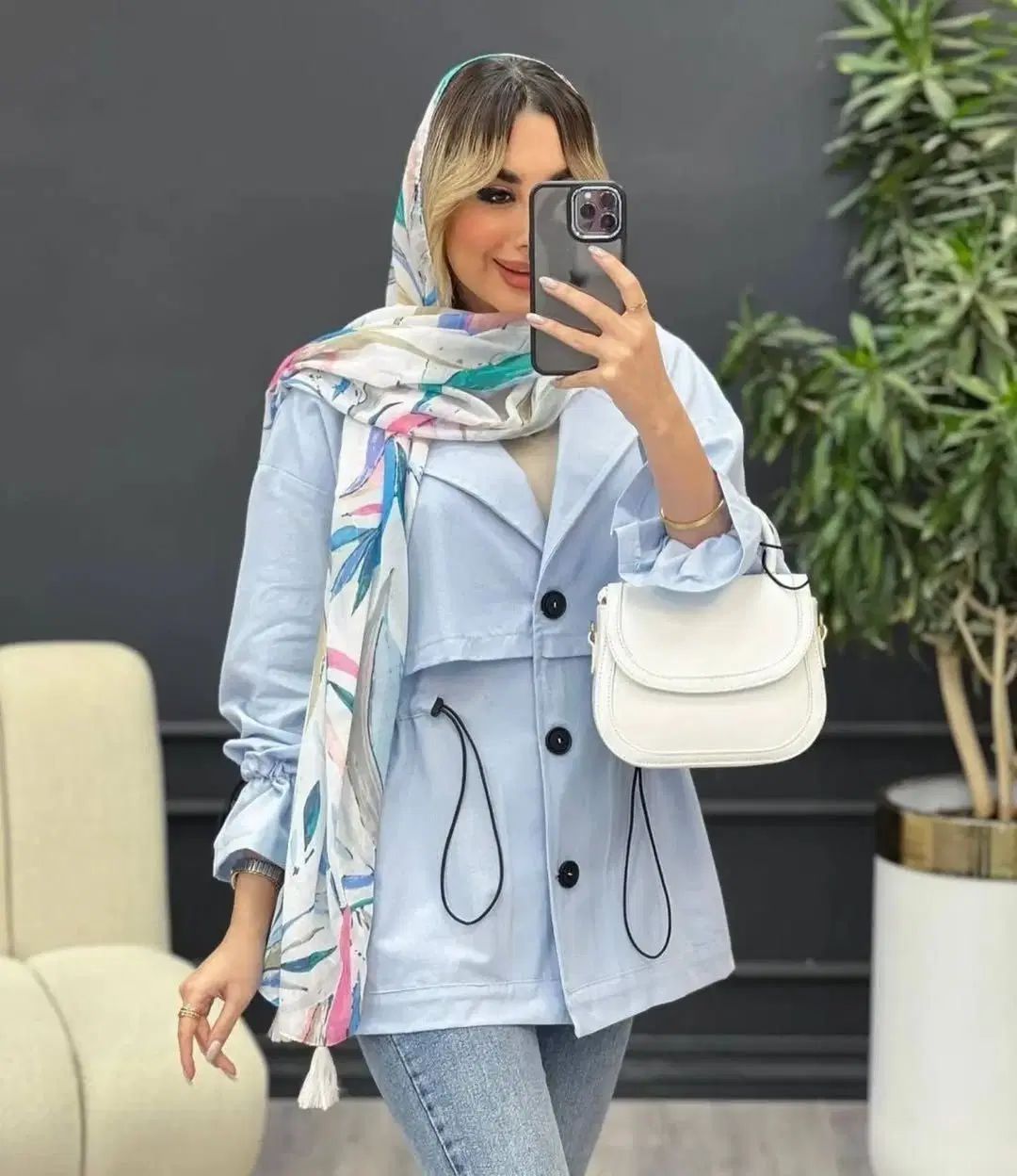 مانتو عروسکی لنین|لباس|مشهد, کارگران|دیوار