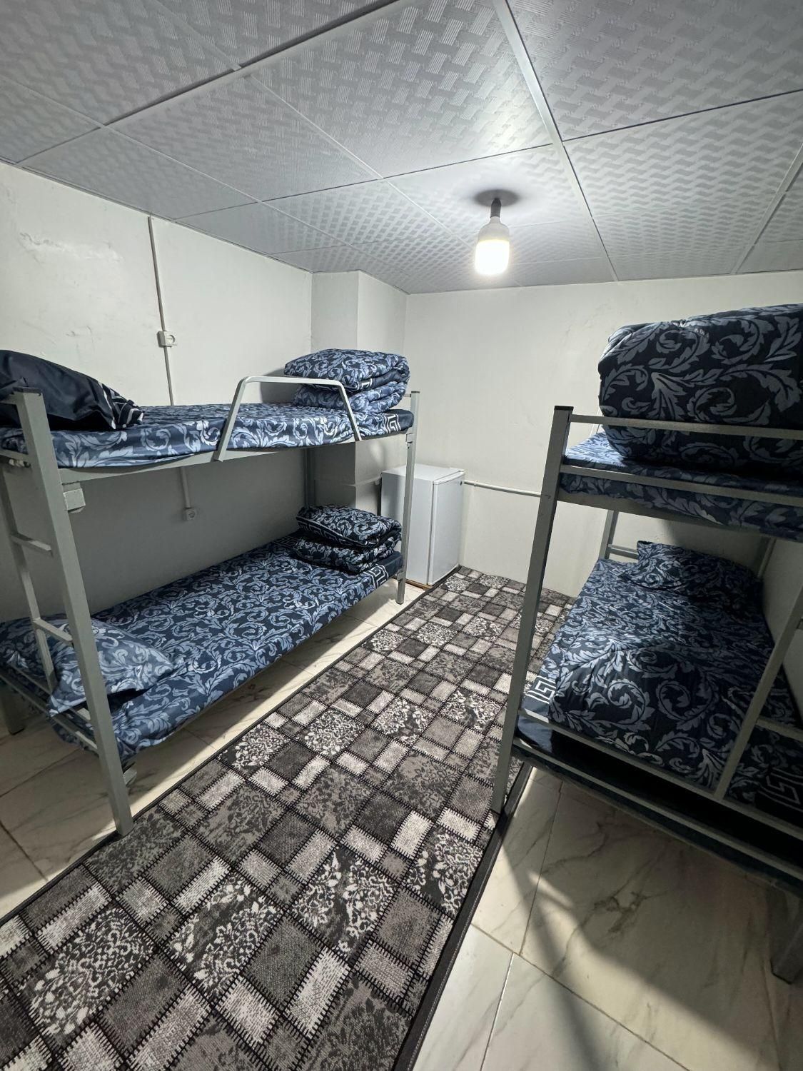 اجاره اتاق تخت خوابگاه|اجارهٔ کوتاه‌مدت آپارتمان و سوئیت|تهران, فلسطین (میدان انقلاب)|دیوار