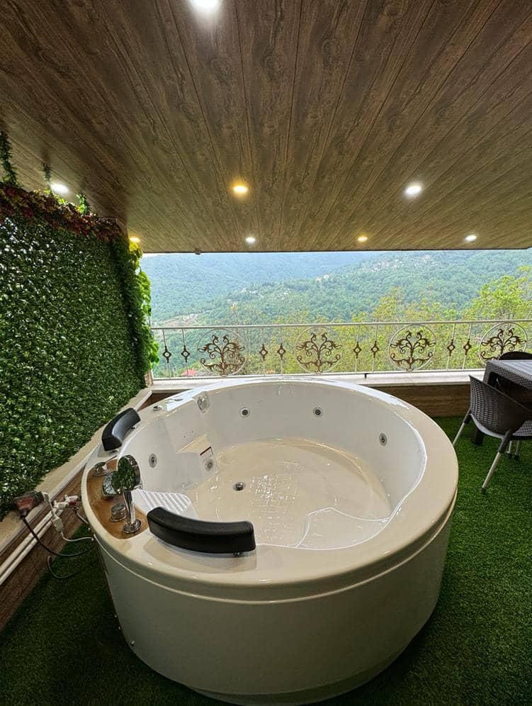 ویلاه دربست سه خواب جکوزی جنگلی جواهرده|اجارهٔ کوتاه‌مدت ویلا و باغ|رامسر, |دیوار