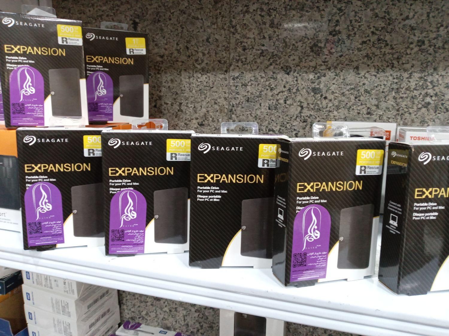 هارد اکسترنال Seagate expansion black 500gb|قطعات و لوازم جانبی رایانه|کرج, گلشهر|دیوار