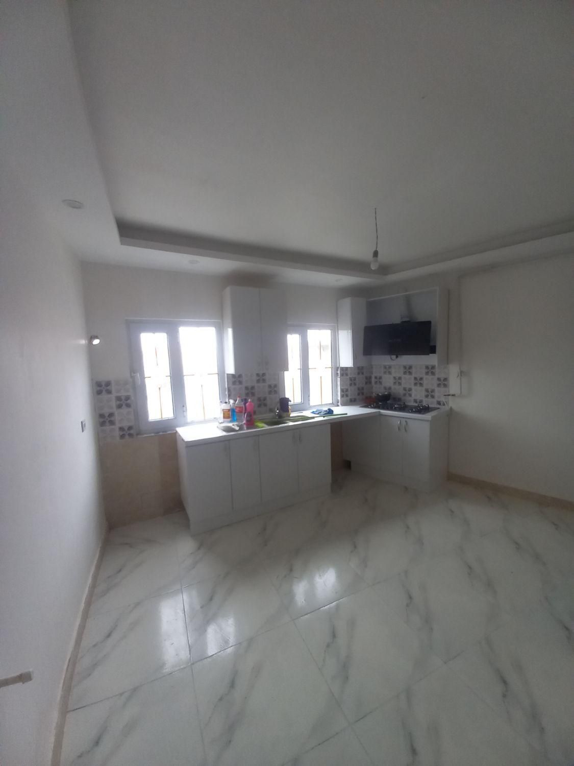 طبقه دوم ۶۰ متری دو خوابه حمیدیان خ ایران|فروش آپارتمان|رشت, پاره بیجار|دیوار