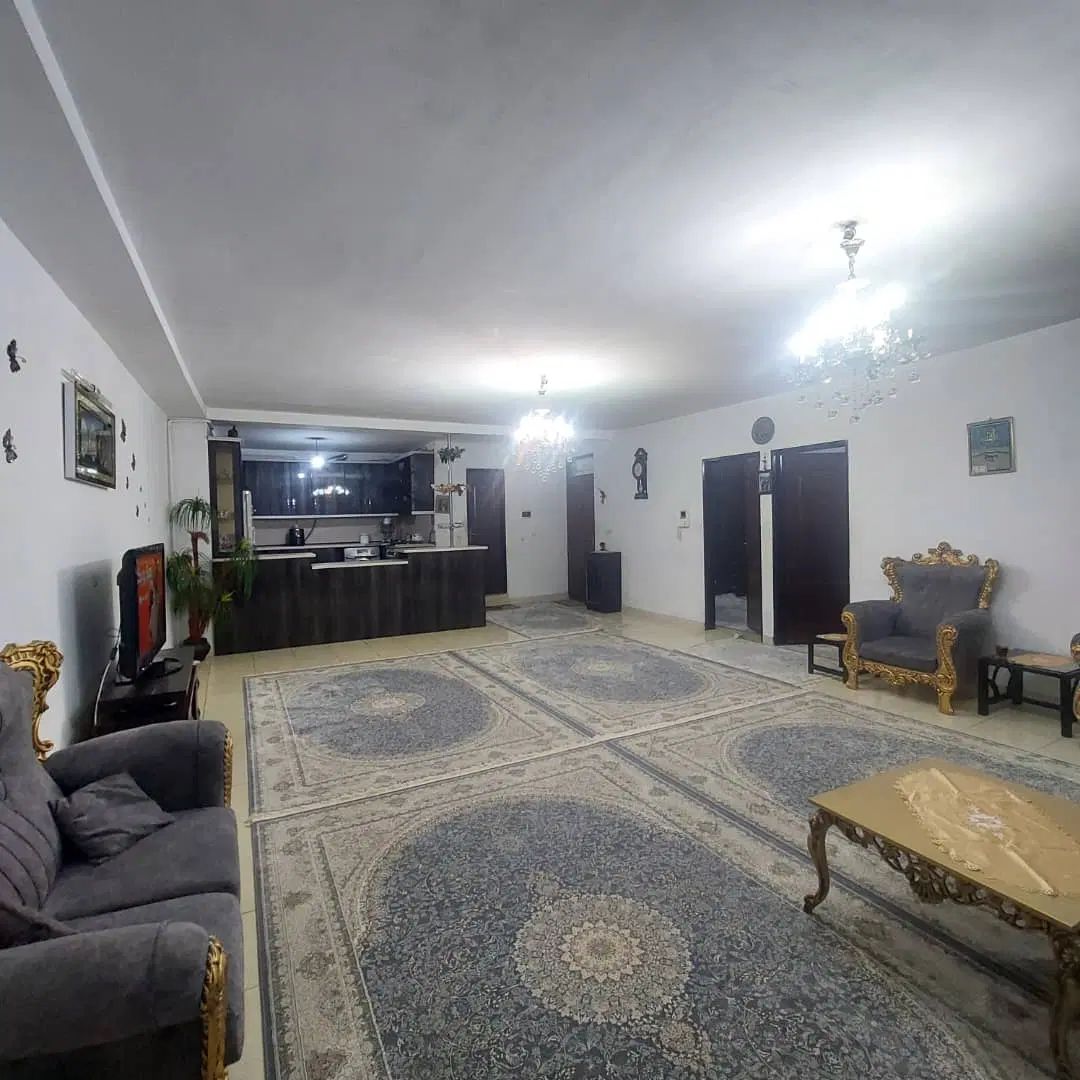 اجاره آپارتمان ۱۱۰متری با پارکینگ اختصاصی/ خ برزگر|اجارهٔ آپارتمان|محمدشهر, سیدآباد|دیوار