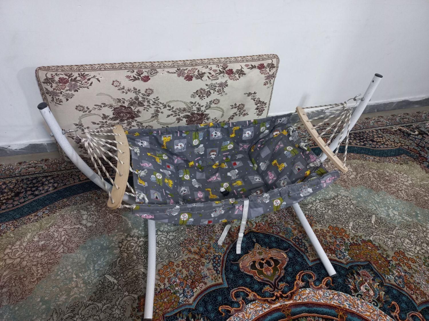 گهواره نوزاد|اسباب و اثاث بچه|ایلام, |دیوار