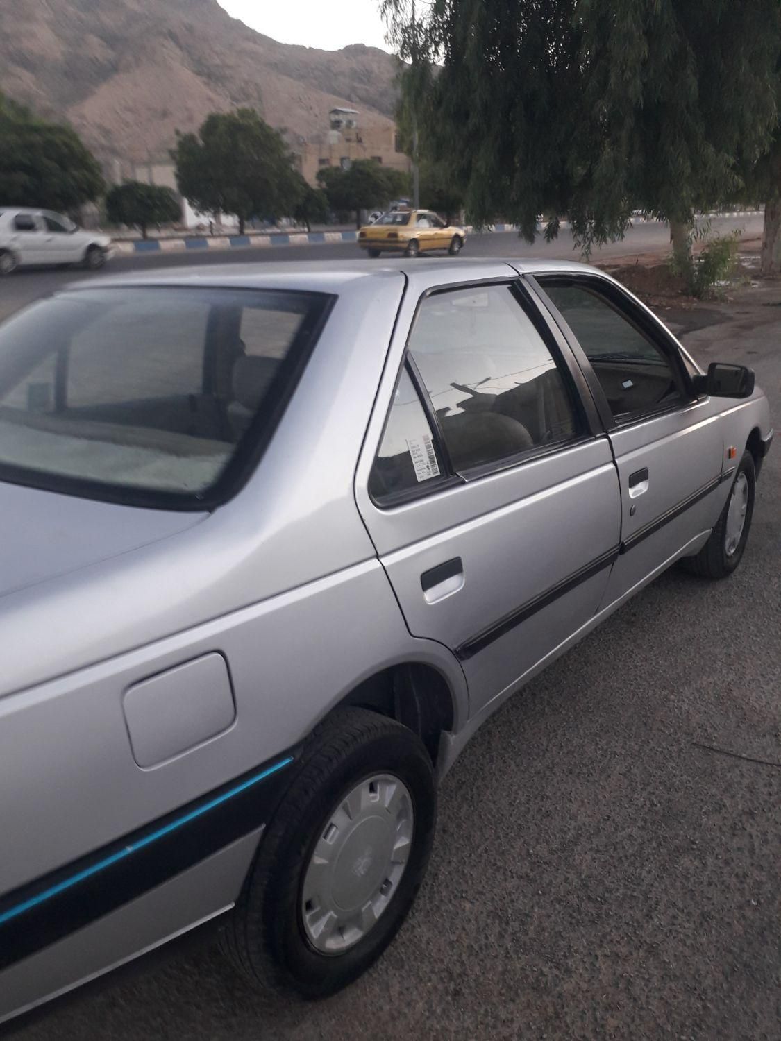 پژو 405 GLX - دوگانه سوز CNG، مدل ۱۳۹۰|خودرو سواری و وانت|شیراز, ارم|دیوار