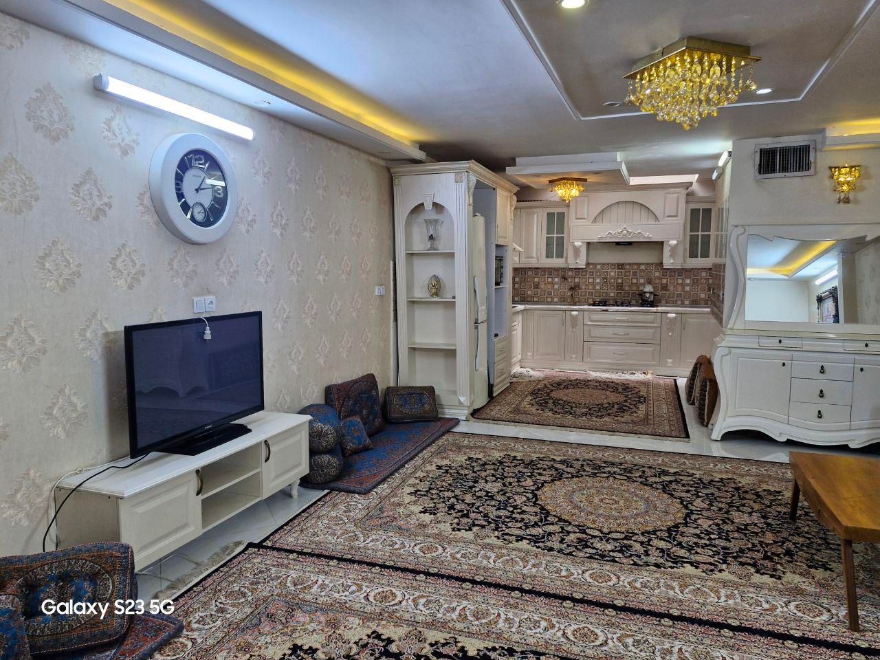 آپارتمان لوکس مبله در 17 شهریور|اجارهٔ کوتاهمدت آپارتمان و سوئیت|مشهد, هفده شهریور|دیوار