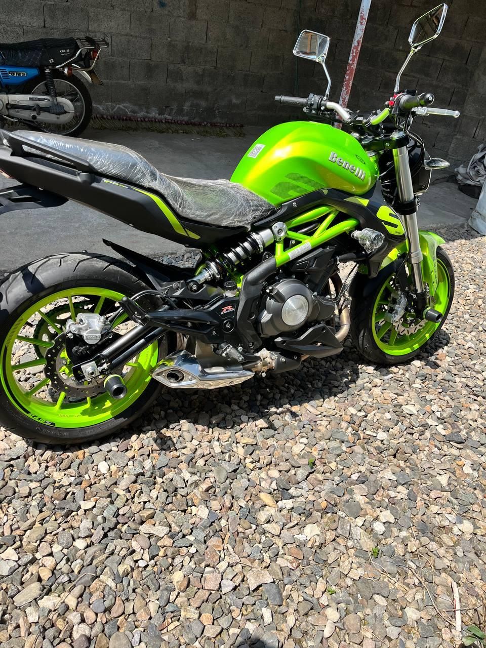 بنلی ۳۰۰جفت سیلندر درحد|موتورسیکلت|رشت, حومه رشت|دیوار