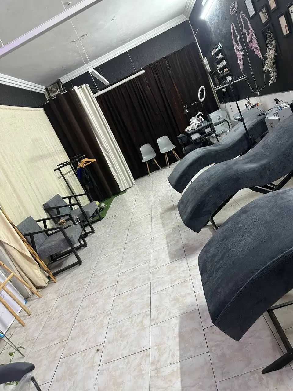 اجاره لاین ناخن/فشیال/مژه/تتو صورت بدن/بند اصلاح|اجارهٔ دفتر کار، اتاق اداری، مطب|مشهد, شهرک رازی (شهرک غرب)|دیوار
