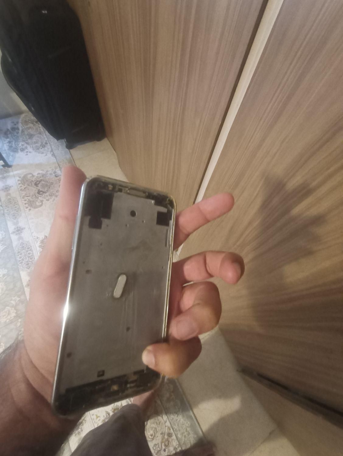 سامسونگ Galaxy J5 با حافظهٔ ۸ گیگابایت|موبایل|تهران, منیریه|دیوار