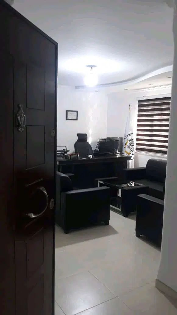 رهن/اجاره/واحد تجاری ۸۰ متری تاپ لوکیشن رشنیان|اجارهٔ دفتر کار، اتاق اداری، مطب|رشت, رشتیان|دیوار