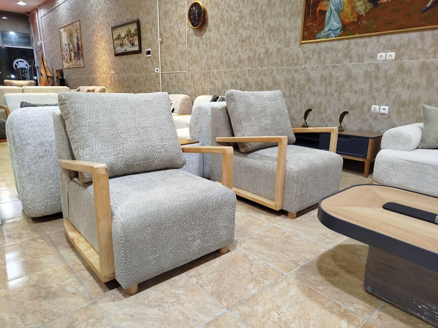 مبل بلوط شرکتی|مبلمان خانگی و میز عسلی|کرمانشاه, |دیوار