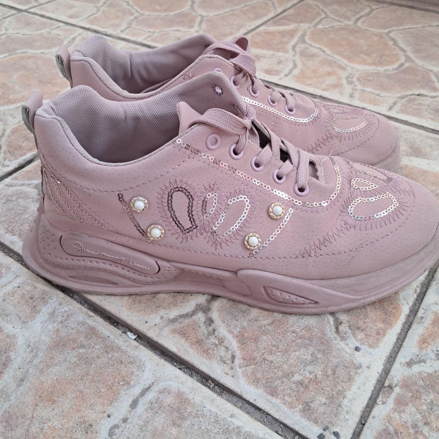 ست کیف و کفش اسپرت صورتی شیک|کیف، کفش، کمربند|کرمان, |دیوار