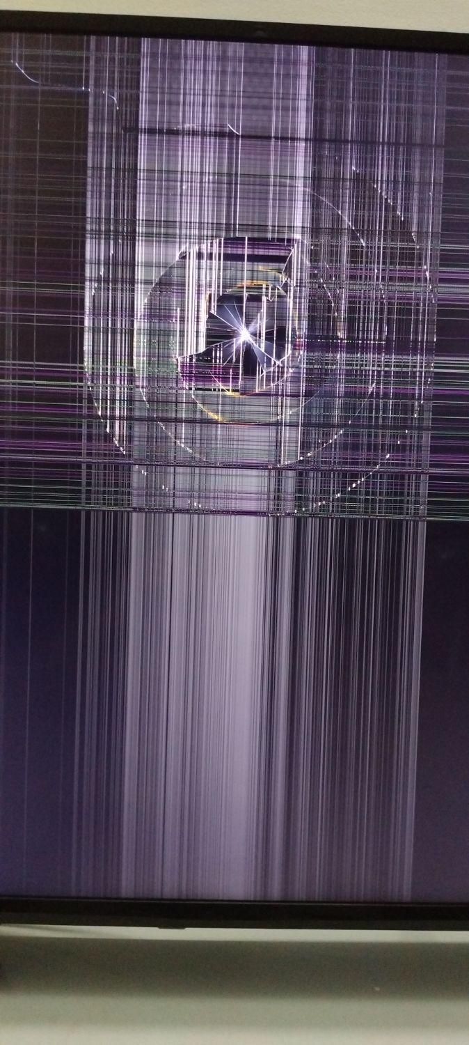 تلویزیون شکسته|تلویزیون و پروژکتور|سبزوار, شهدا|دیوار