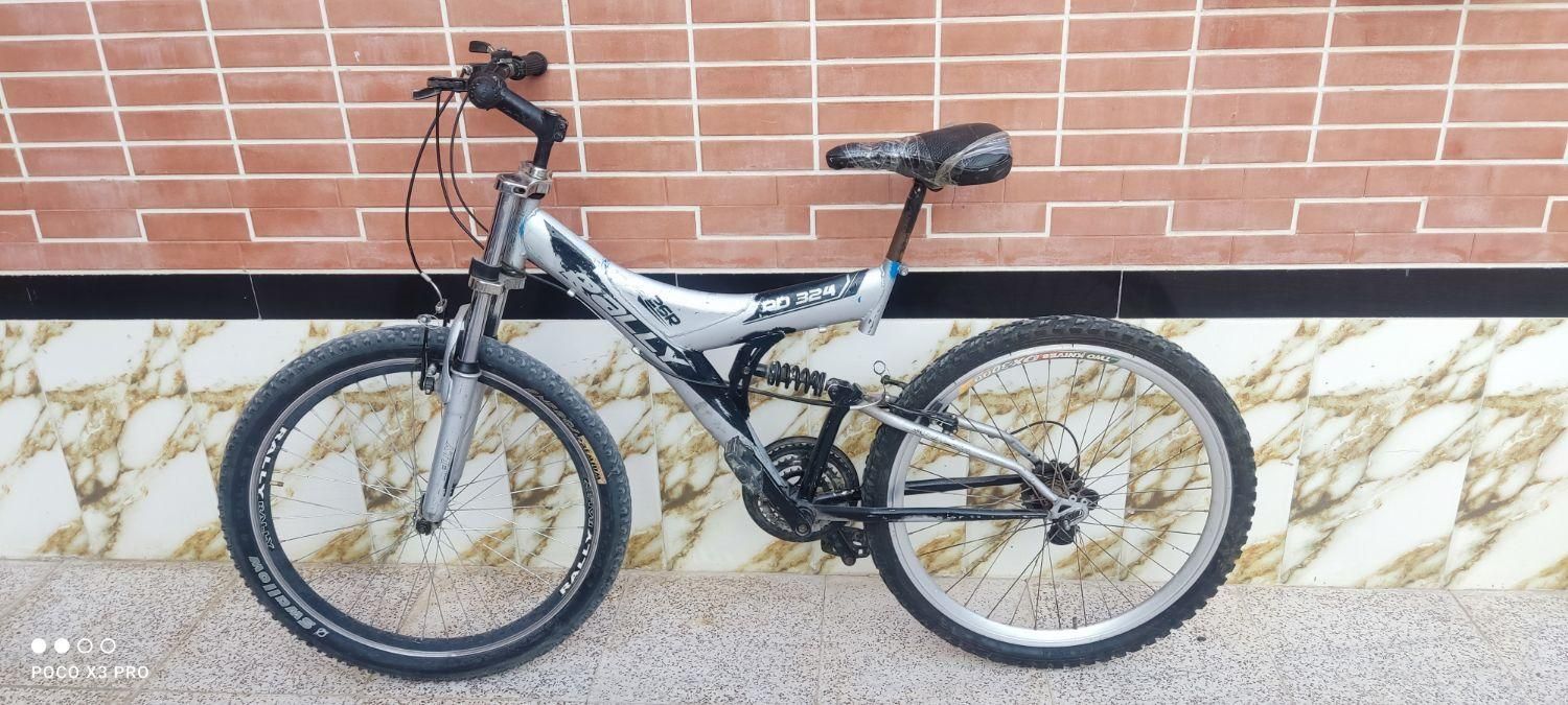 دوچرخه قدیمی|دوچرخه، اسکیت، اسکوتر|جهرم, |دیوار