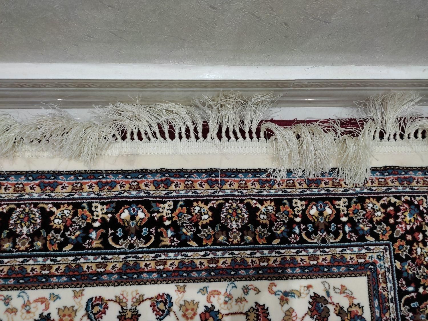 فرش کناره یک در سه|فرش|اردبیل, |دیوار