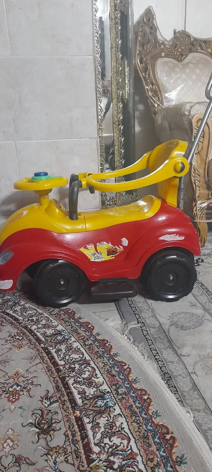 ماشین دوچرخه ای درحد نو در ورنگ شاد سالم وتمیز|اسباب‌‌بازی|تهران, یافت آباد جنوبی|دیوار