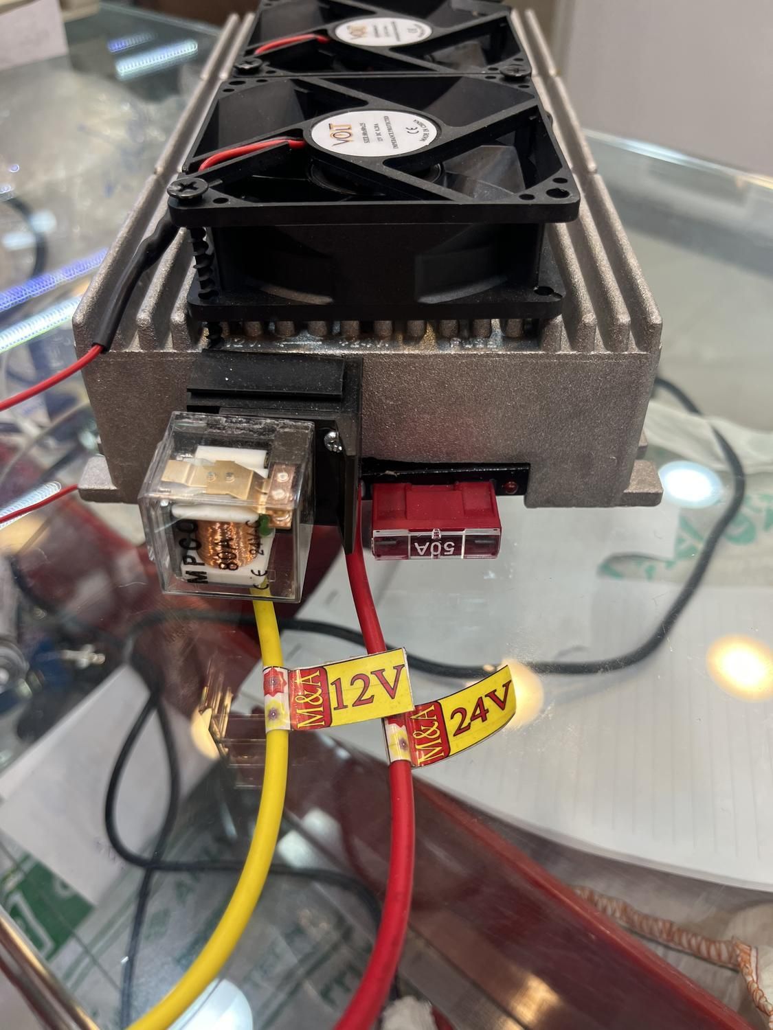 تبدیل ۲۴ به ۱۲ولت ۱۰۰ آمپر|قطعات یدکی و لوازم جانبی|تهران, فردوسی|دیوار