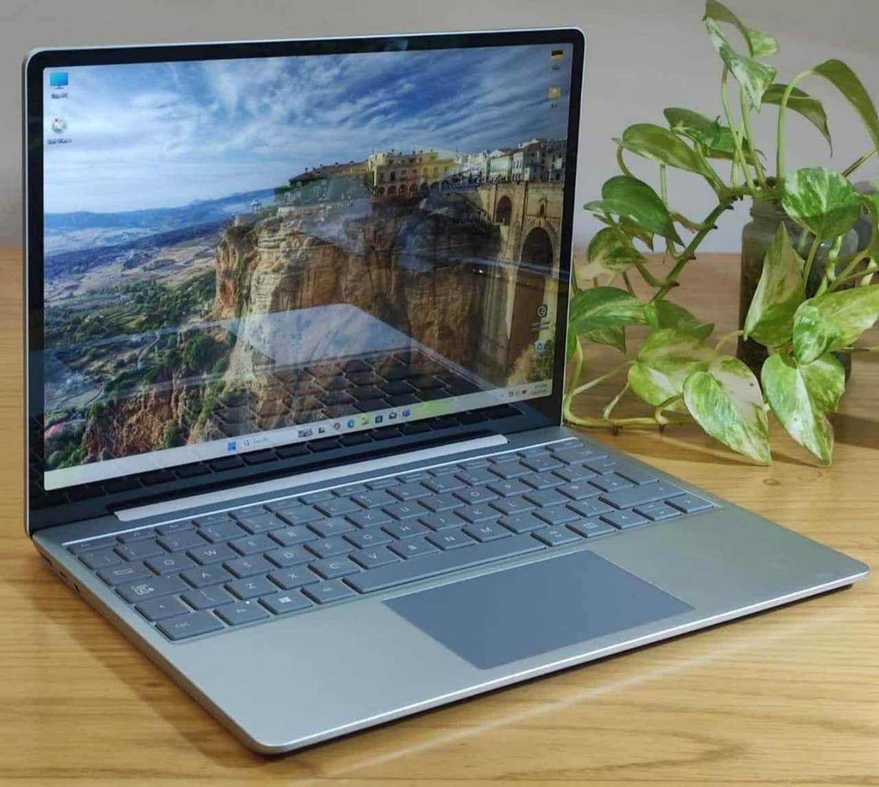 مایکروسافت سرفیس لپ تاپ گو 1 surface laptop go|رایانه همراه|قم, پردیسان|دیوار