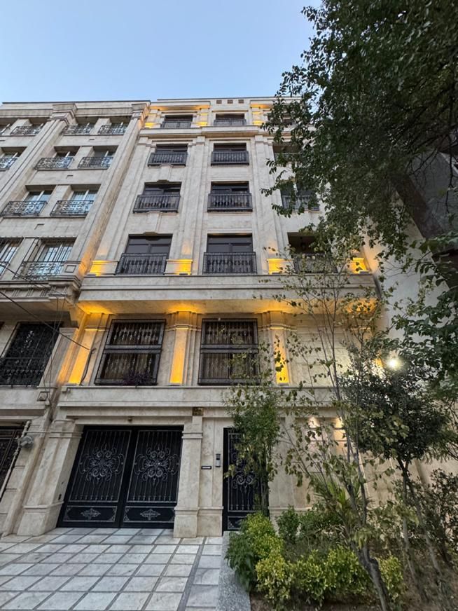 شمال نوبنیاد گلزار ۱۹۲ متر نوساز ۲ پارکینگ طبقه ۴|فروش آپارتمان|تهران, پاسداران|دیوار