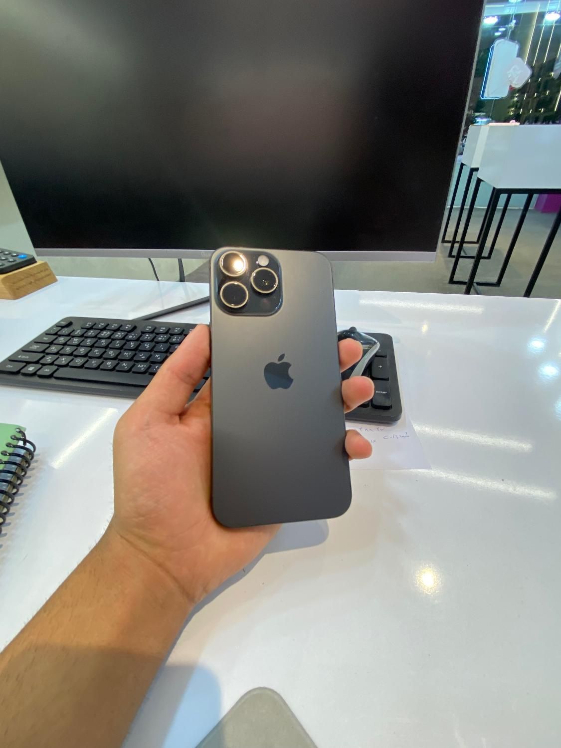 Ip 15 pro max|موبایل|شاهین‌شهر, حافظ جنوبی|دیوار