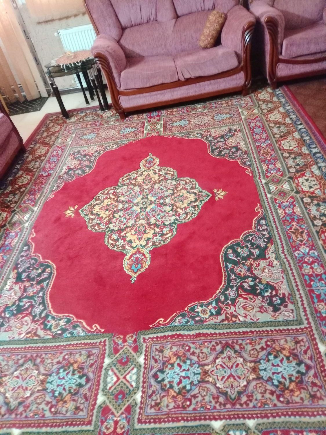 یک جفت فرش لاکی بفروش میرسد|فرش|صدرا-فارس, فاز ۱|دیوار