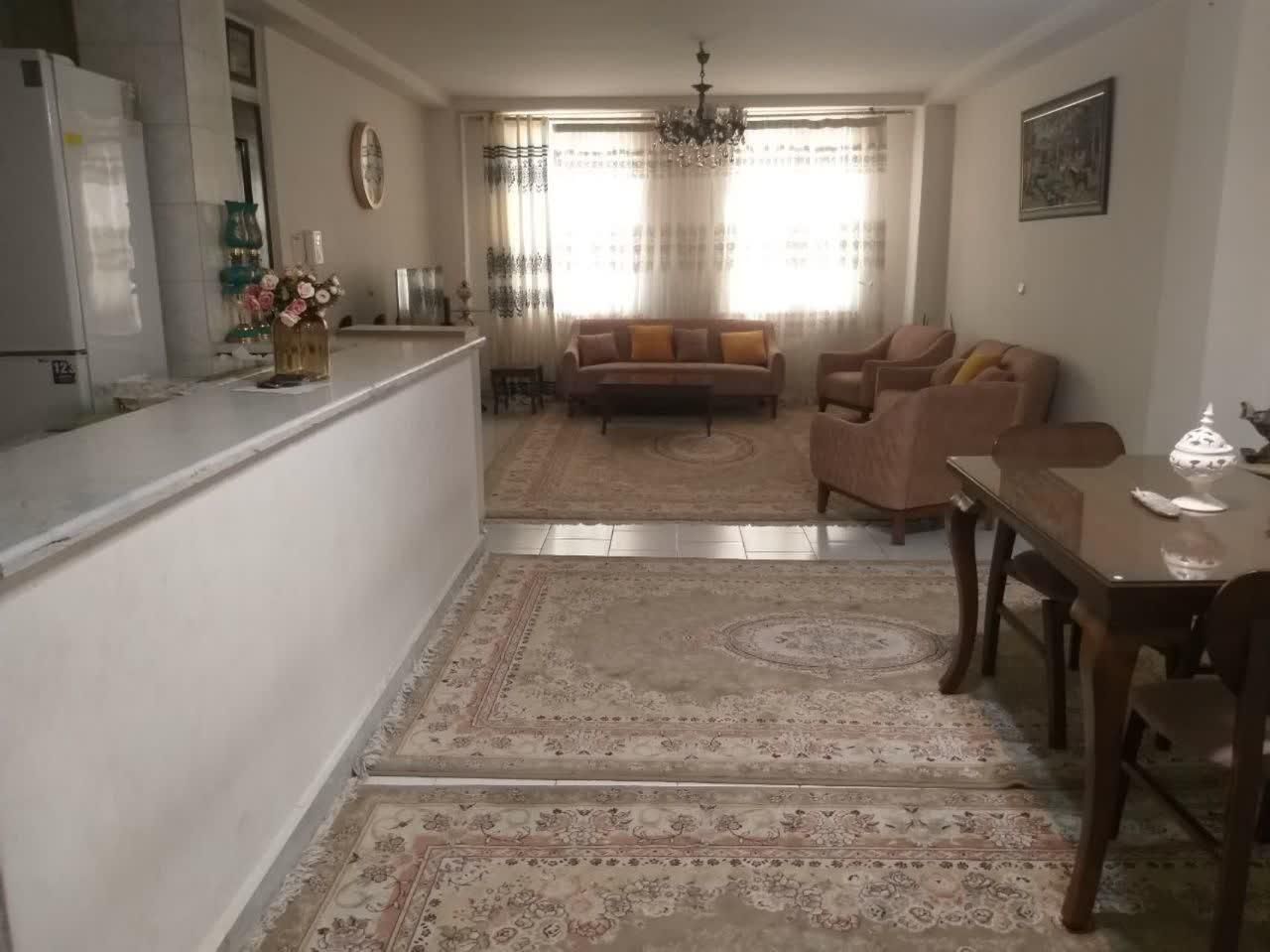 اجاره آپارتمان ۹۵ متری - شهرک استادان|اجارهٔ آپارتمان|کرج, گلشهر|دیوار