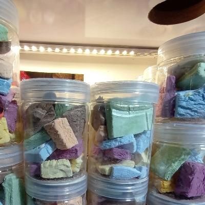 فروش و پخش بستنی خشک|خوردنی و آشامیدنی|اصفهان, تخت فولاد|دیوار