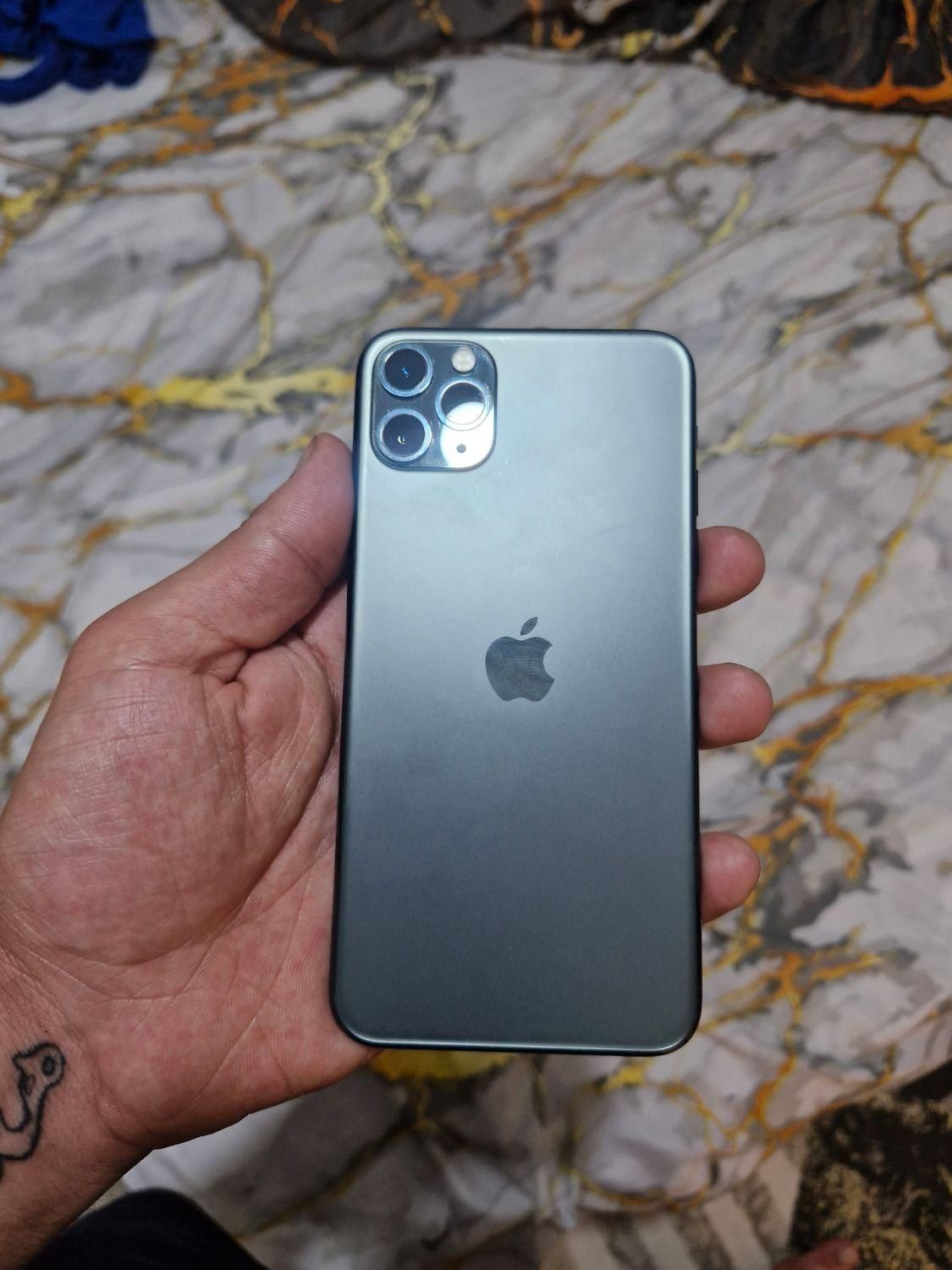 اپل iPhone 11 Pro Max با حافظهٔ ۲۵۶ گیگابایت|موبایل|بروجرد, |دیوار