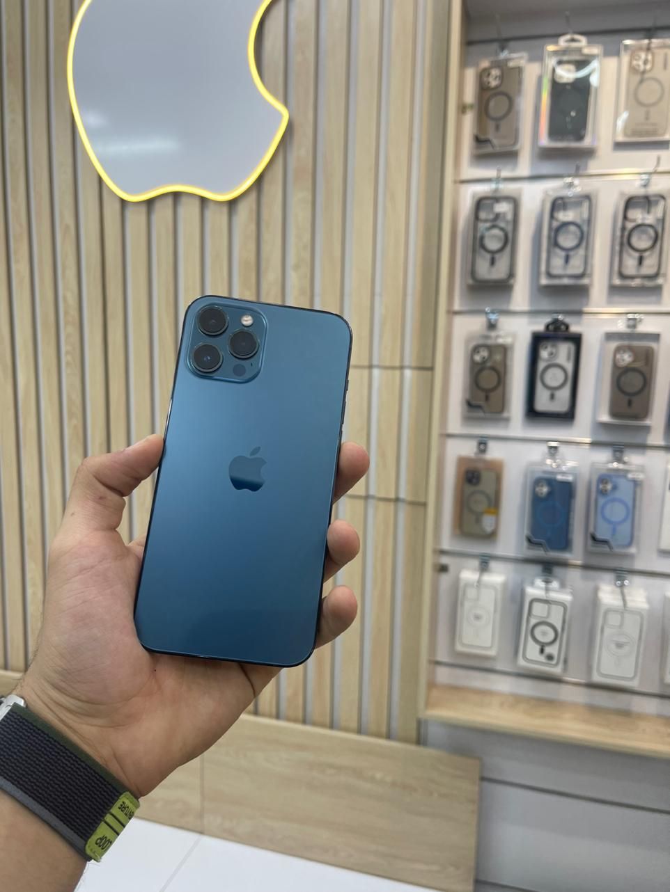 اپل iPhone 12 Pro Max با حافظهٔ ۵۱۲ گیگابایت|موبایل|کرج, مصباح|دیوار