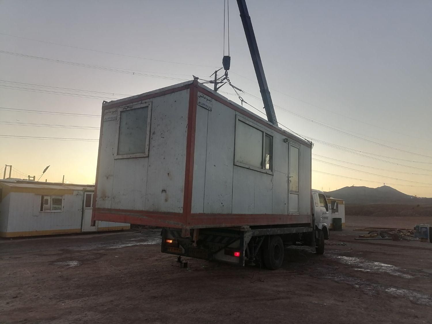 کفی جرثقیل سه تن دکل بلند دارای گواهینامه مهارت|خدمات حمل و نقل|کرج, شهرک بنفشه|دیوار