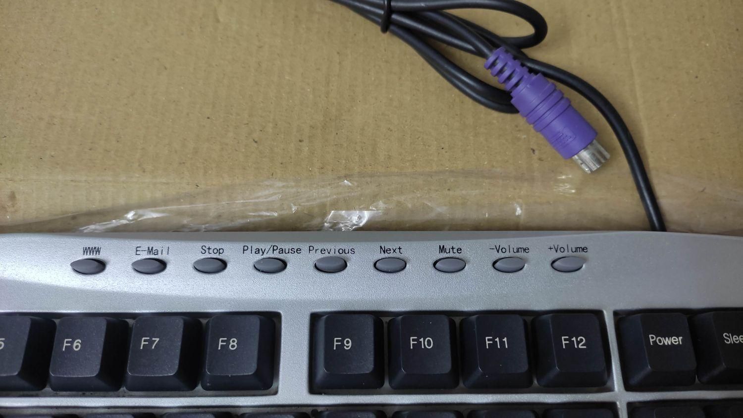 صفحه کلید ، کیبورد ، keyboard|قطعات و لوازم جانبی رایانه|کاشان, راوند|دیوار