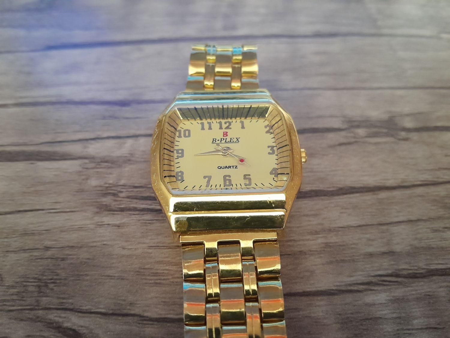 ساعت مچی کوارتز طلایی|ساعت|اصفهان, ملکشهر|دیوار