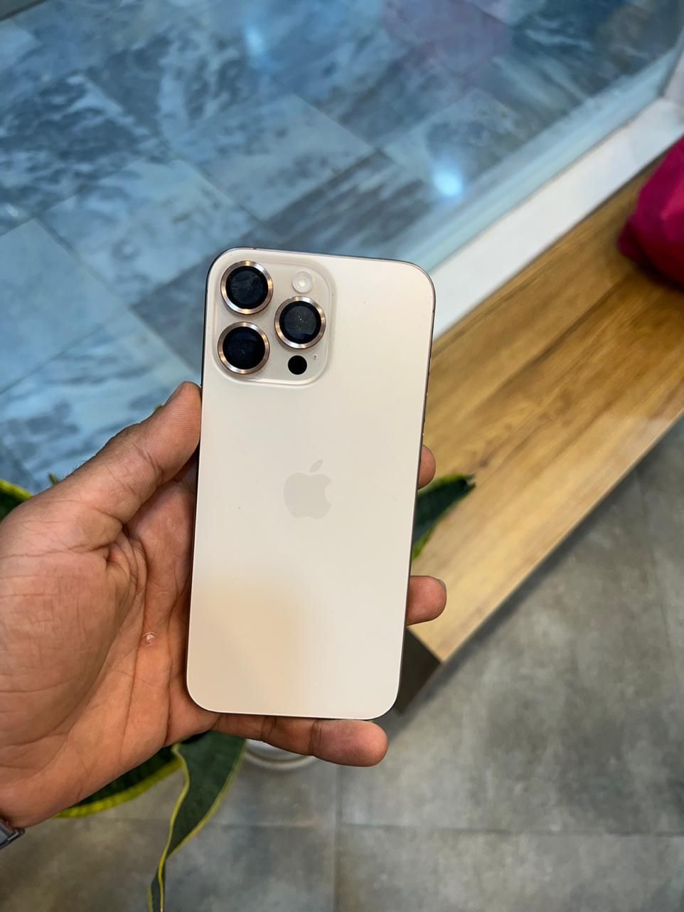 اپل iPhone 16 Pro Max با حافظهٔ ۲۵۶ گیگابایت|موبایل|اصفهان, باغ زرشک|دیوار