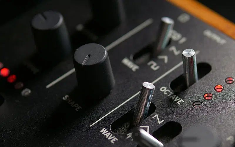 سینتیسایزر minilogue|گیتار، بیس، امپلیفایر|تهران, گیشا|دیوار
