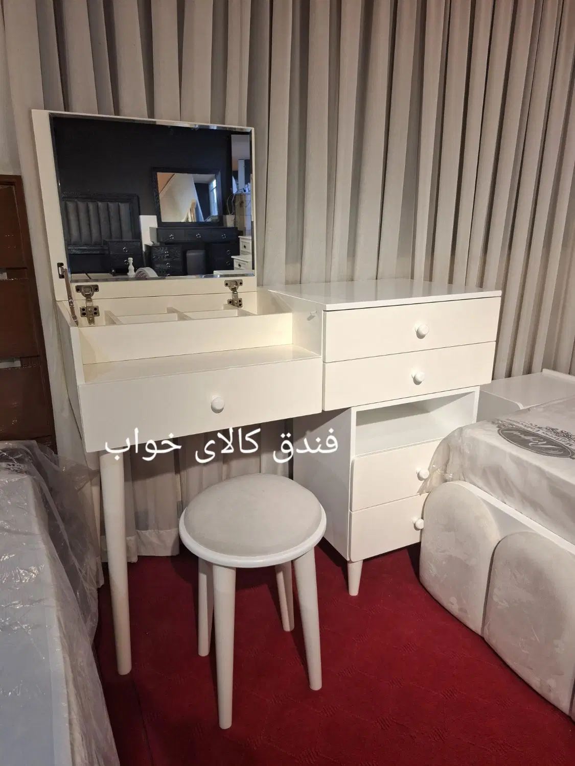 سرویس تختخواب کد۵۰۰۵+تخت۱۶۰+دراورصندلی+پاتختیی|تخت و سرویس خواب|مشهد, فرهنگ|دیوار