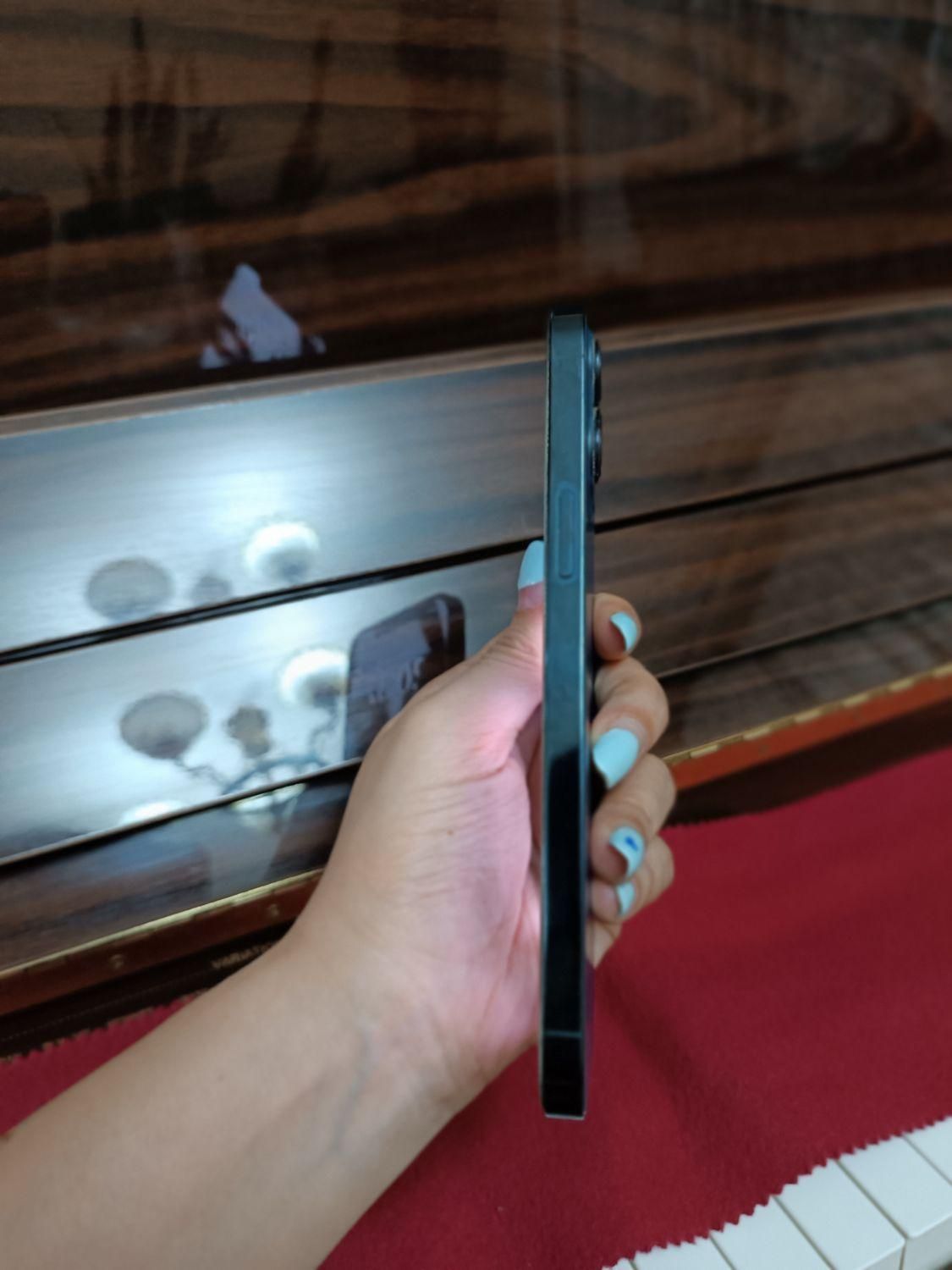 اپل iPhone 12 Pro با حافظهٔ ۲۵۶ گیگابایت|موبایل|تهران, چیتگر|دیوار