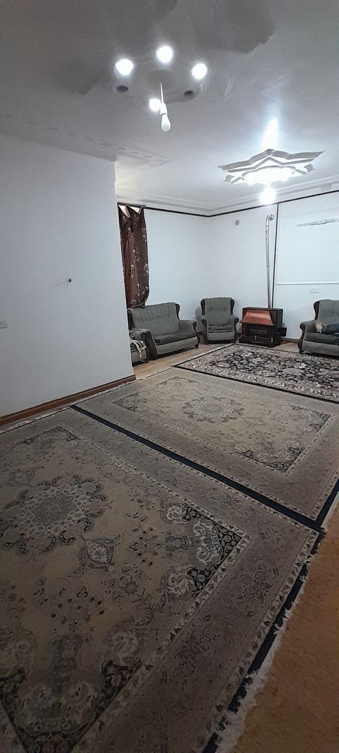 سوئیت مبله با پارکینگ|اجارهٔ کوتاهمدت آپارتمان و سوئیت|قزوین, |دیوار